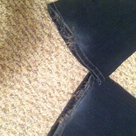 Old pair of blue jeans - Picture 3 of 4