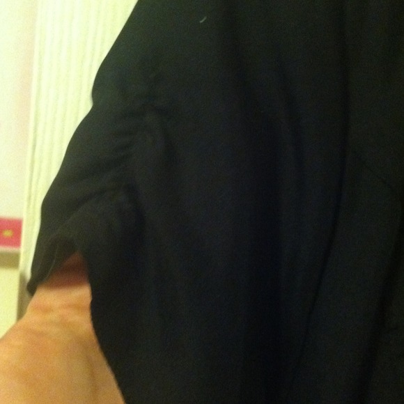 Valentine's Day Black dress with red roses - Picture 3 of 3