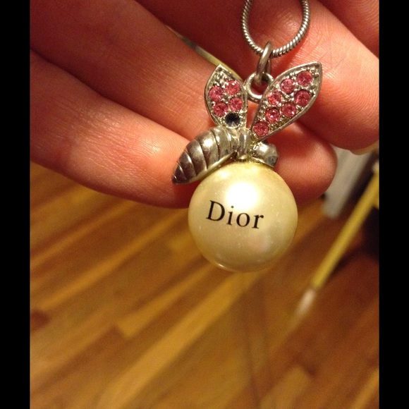 Dior necklace with one missing stone - Picture 2 of 3