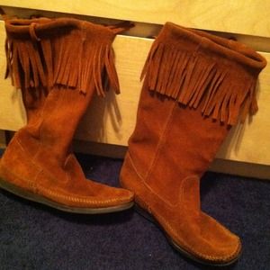 Minnetonka boots❤️reduced