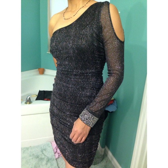 Dresses & Skirts - Sparkly Formal Dress