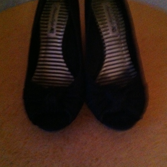 American Eagle cork wedges - Picture 3 of 3