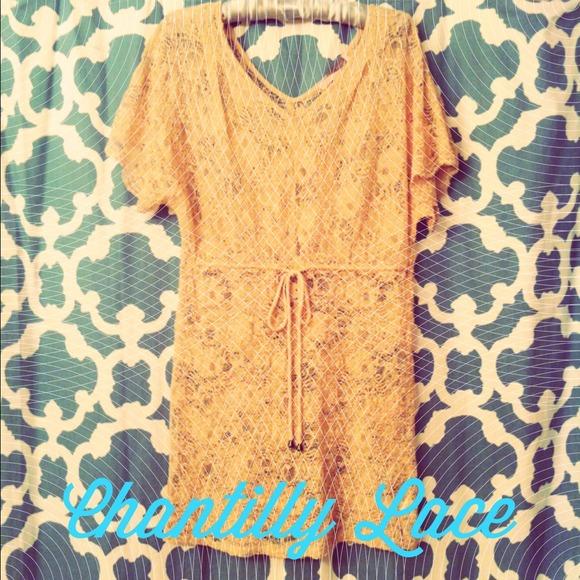❌Sold to a friend. Forever 21 Lace Dress