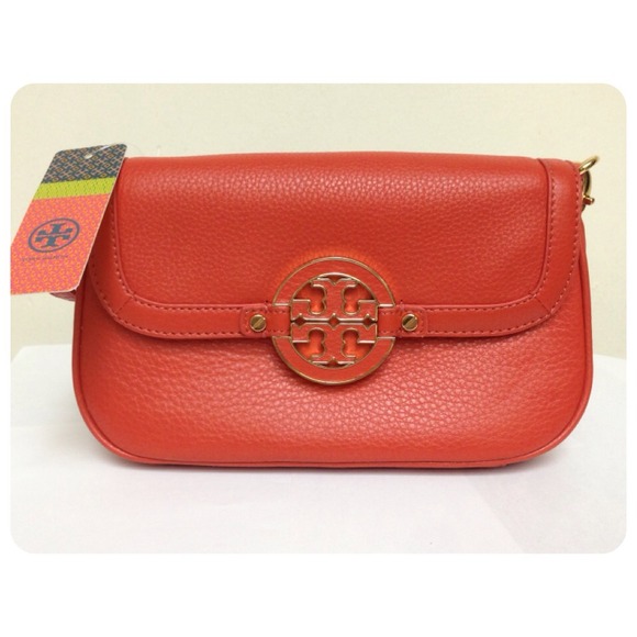 💢SOLD Locally💢Tory Burch Amanda Crossbody - Picture 1 of 4