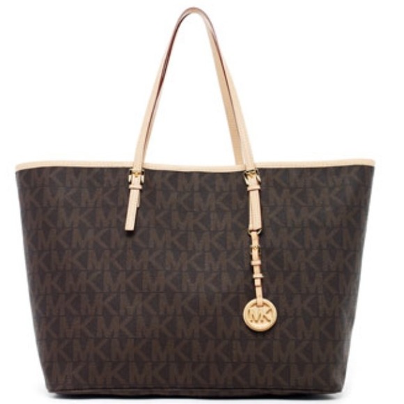 Authentic Michael michael  kors jet set tote👜👜👜