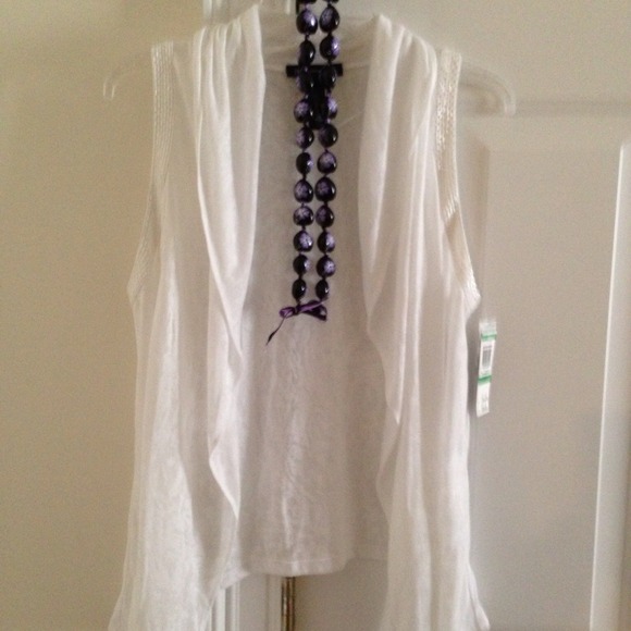 💖💖NEW💖💖cute INC white cover up top - Picture 1 of 1