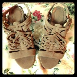 Woven-detailed cone heels