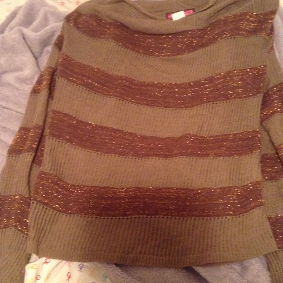 Shirt perfect for fall time!