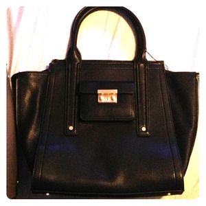 🚫 SOLD to @theclassypeach 🚫