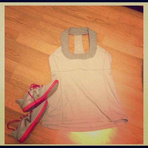 Lululemon gray top size 6. Mesh back