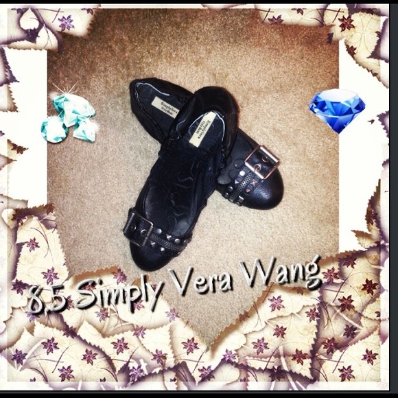 Simply Vera Wang Black Buckle Flats