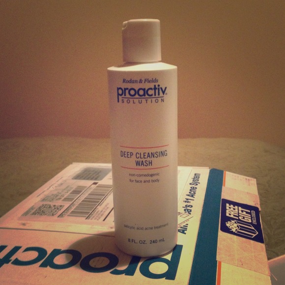 Brand new Proactive Deep Cleansing Wash 8oz