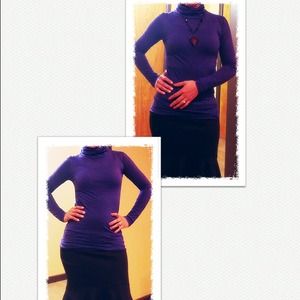 Kensie turtleneck top💕💕