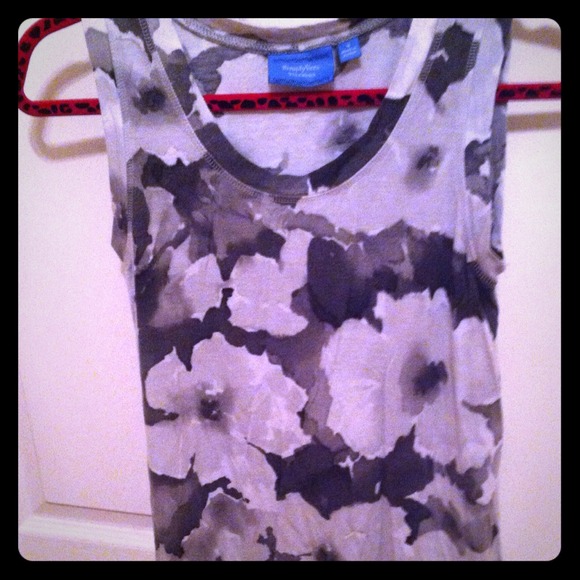 Vera wang top just reduced!!!!!