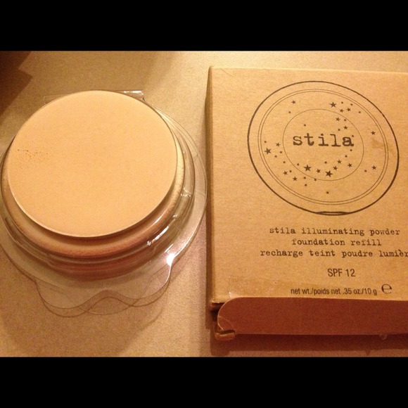 🚫sold Stila illuminating powder refill 20 watts