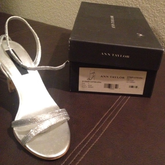 🚫SOLD🚫 - Picture 2 of 4