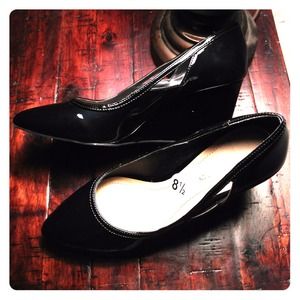 BCBG Black Wedges
