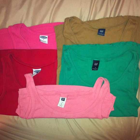 5tanks 3 Gap 2 Old Navy