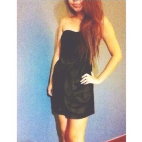 Sparkle strapless LBD