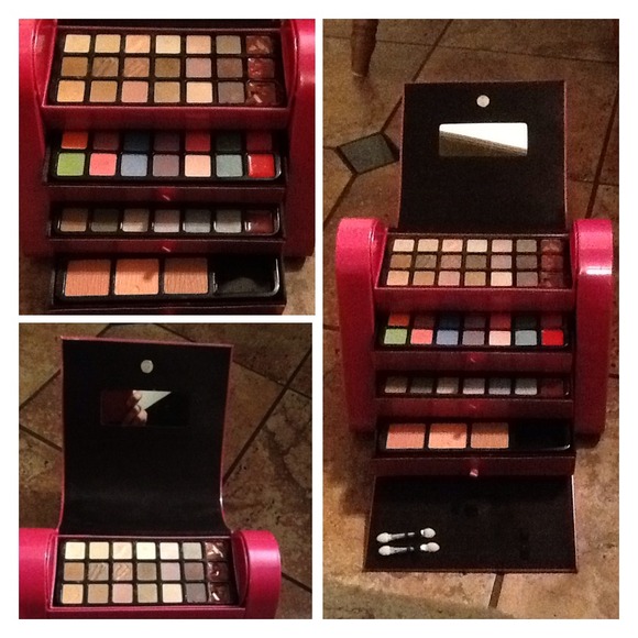 Ulta make up kit 💄💄💄💄💄 - Picture 4 of 4