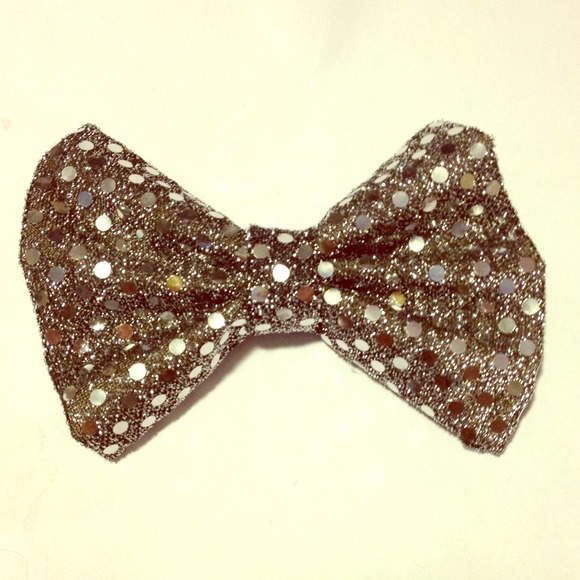 Silver sequins hair bow!