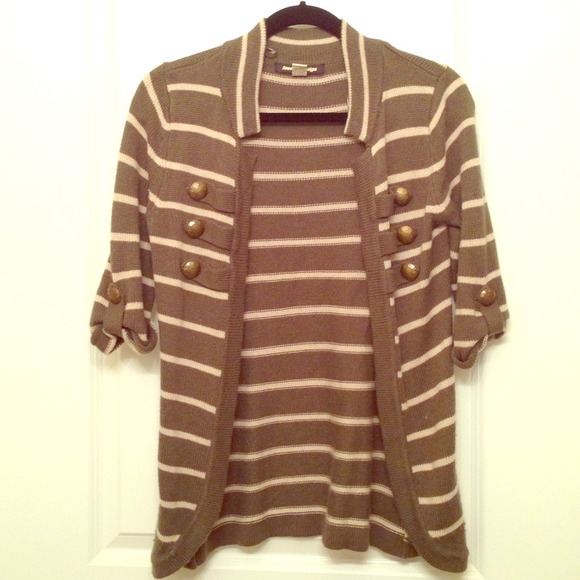 🚫SOLD in bundle🚫Olive green striped cardigan
