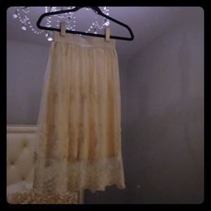 ❤Delicate flowy Lace skirt❤
