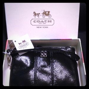 NWT black coach wristlet