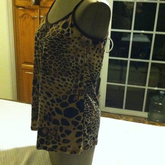 Leopard top - Picture 2 of 4
