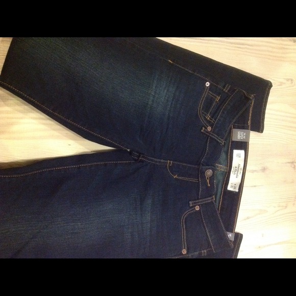 Abercrombie & Fitch Dark Wash Super Skinny Jeans - Picture 3 of 4