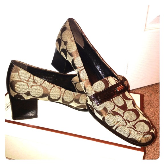 Authentic Coach Shoes - Picture 1 of 2