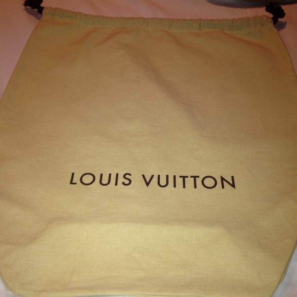 ❤SOLD❤ Authentic LV Dust Cover