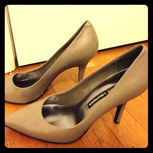🚫Bundled for Ladydawson01🚫 Laundry Night Pumps