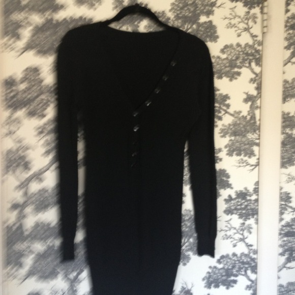 SOLD BUNDLED for Leeann! Long sweater, deep V neck