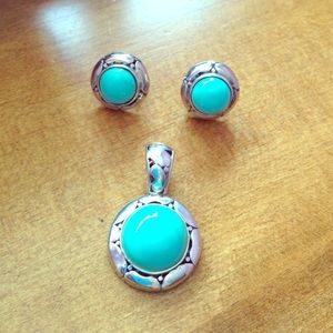 Turquoise Earrings & Pendant Set