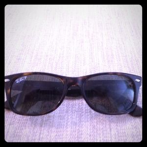 Res: Polarized Authentic Ray Ban Wayfarer