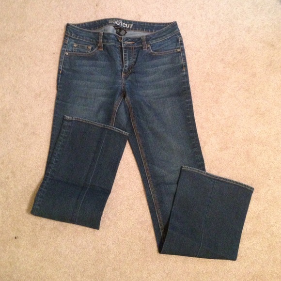 **SOLD**NY&Co curvy low-rise boot cut jeans - Picture 1 of 2