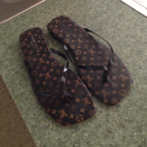 Flip flops