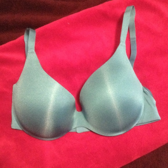 ✨Beautiful turquoise unwire bra✨