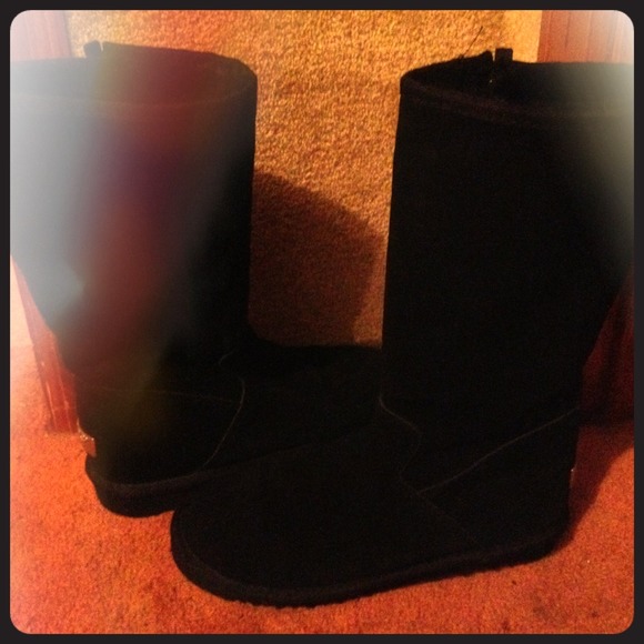 Tall black uggs