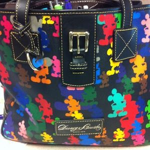 🌟🌟on hold Authentic Disney dooney &Burke retired