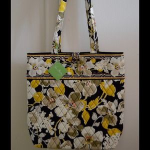 NEW Vera Bradley Tote