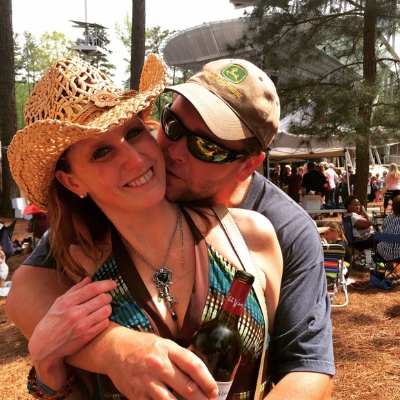 Meet Ur Seller/Buyer! Working hard to find u deals - Picture 4 of 5