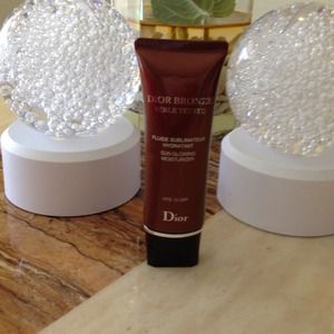 Dior Bronze Sunglowing moisturizer