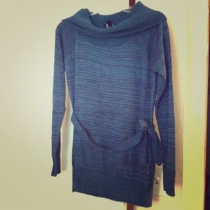 Blue (little sparkle)Sweater