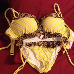 Victoria secret bikini push up