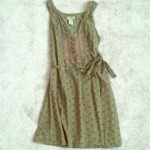 Sleeveless printed tunic