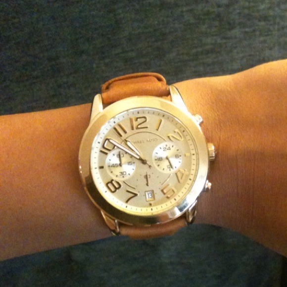 Michael Kors Mid-Size Mercer Golden Watch MK2251