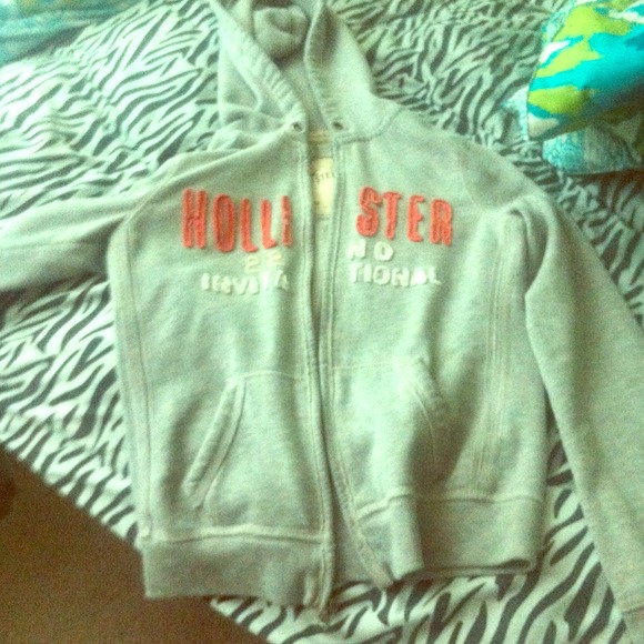 🔴SOLD🔴Grey Hollister Jacket with Hood!