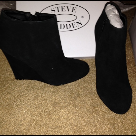 Steve Madden new with box wedge heel - Picture 1 of 4
